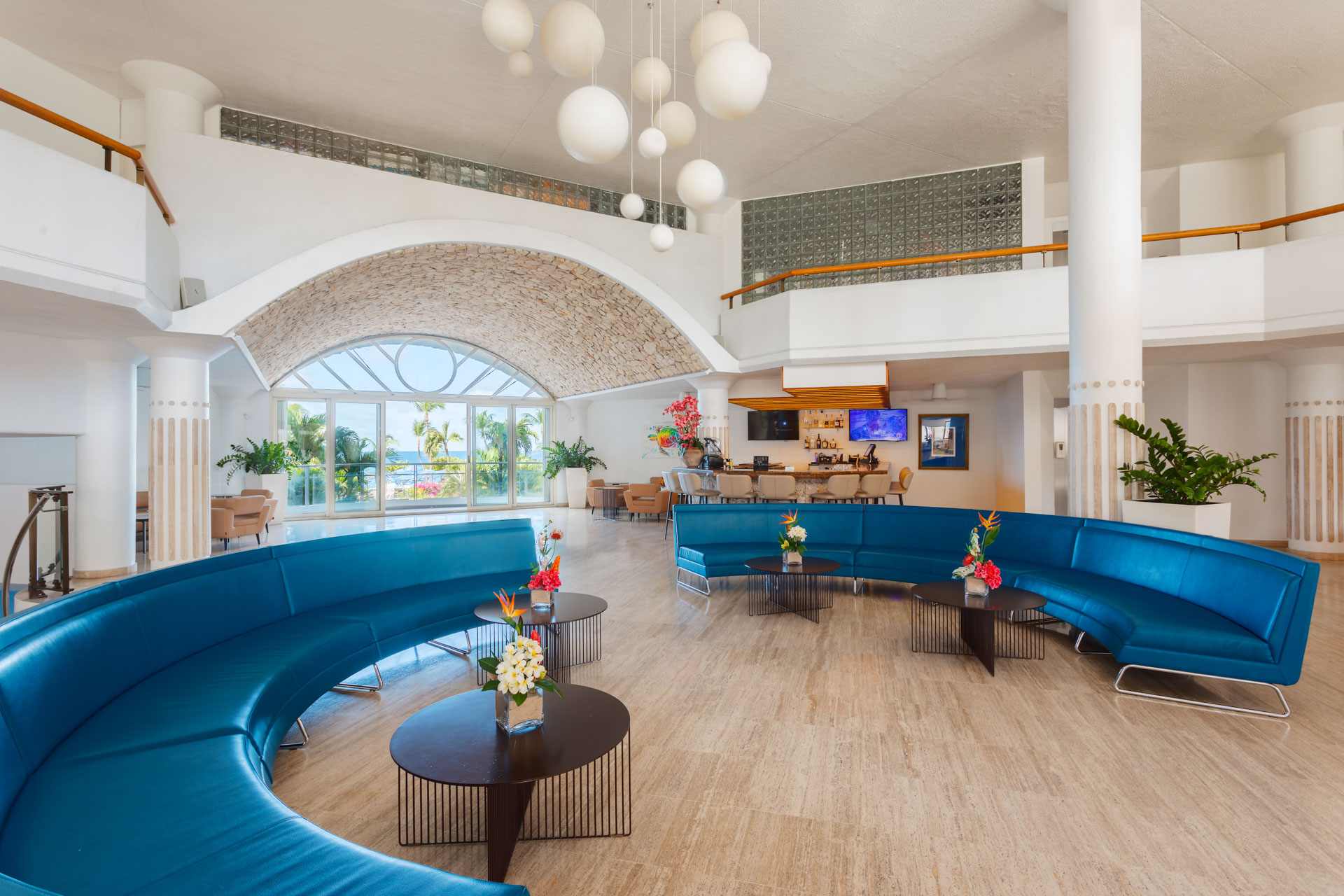 la_plage_lobby